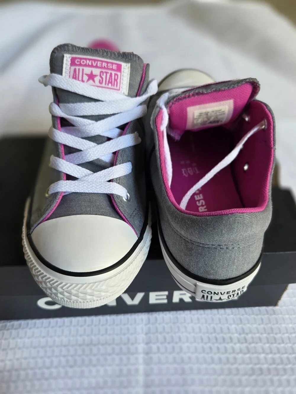 Converse Low Top Sneakers in Gray with Pink Accents